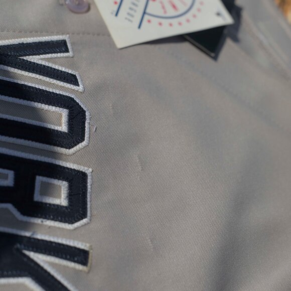 Authentic New York YANKEES Jersey | Large MLB Baseball Sports Official Uniform - Picture 3 of 3